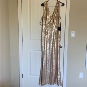 Lulus rose gold sequin dress